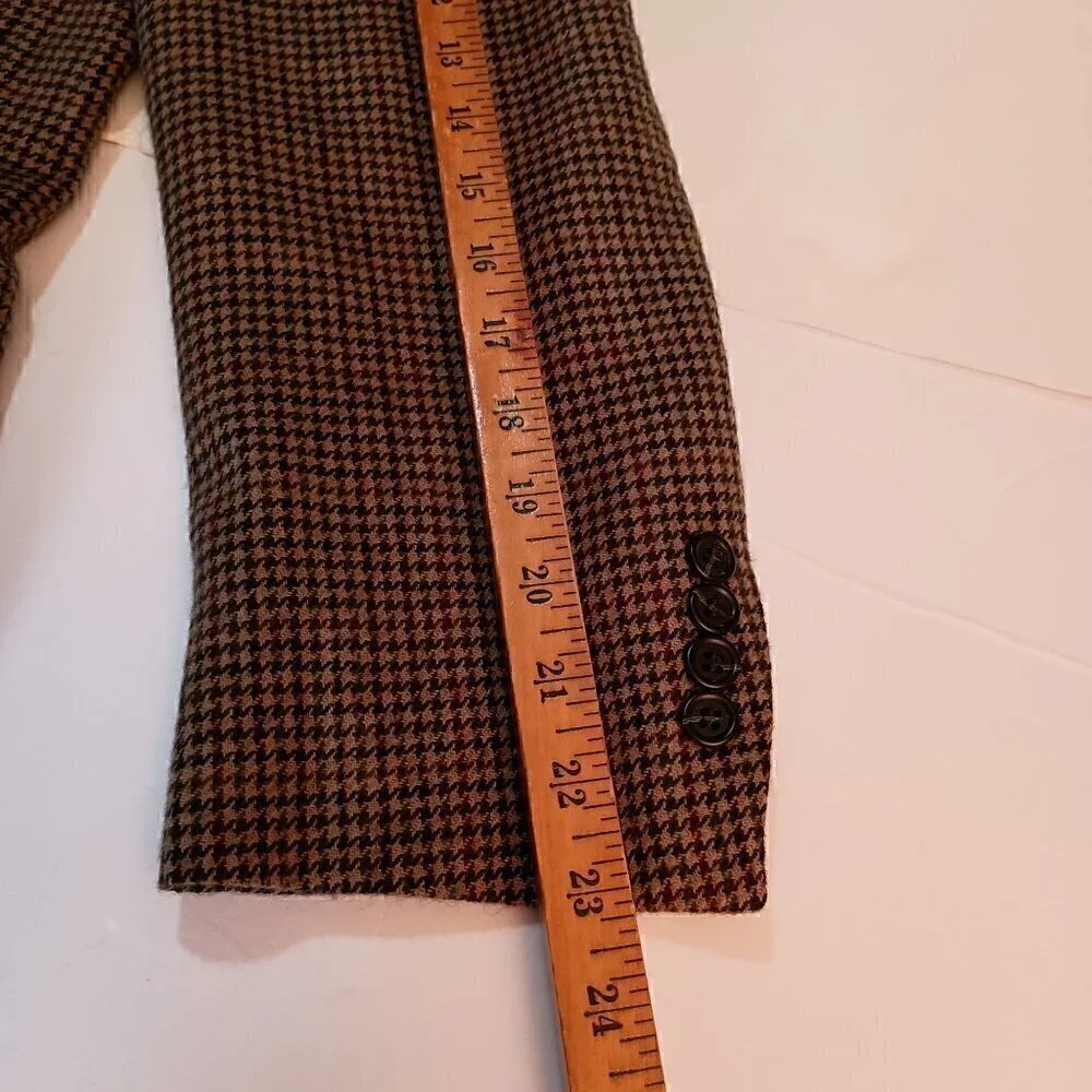 Jos A Bank 100% Cashmere Houndstooth Sports coat/Blazer 